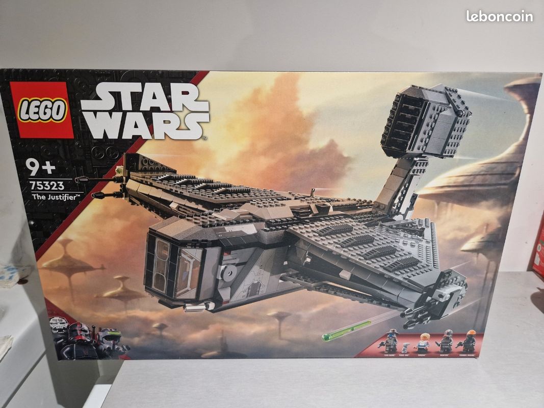 Lego 75323 - Le Justifier (image 1)