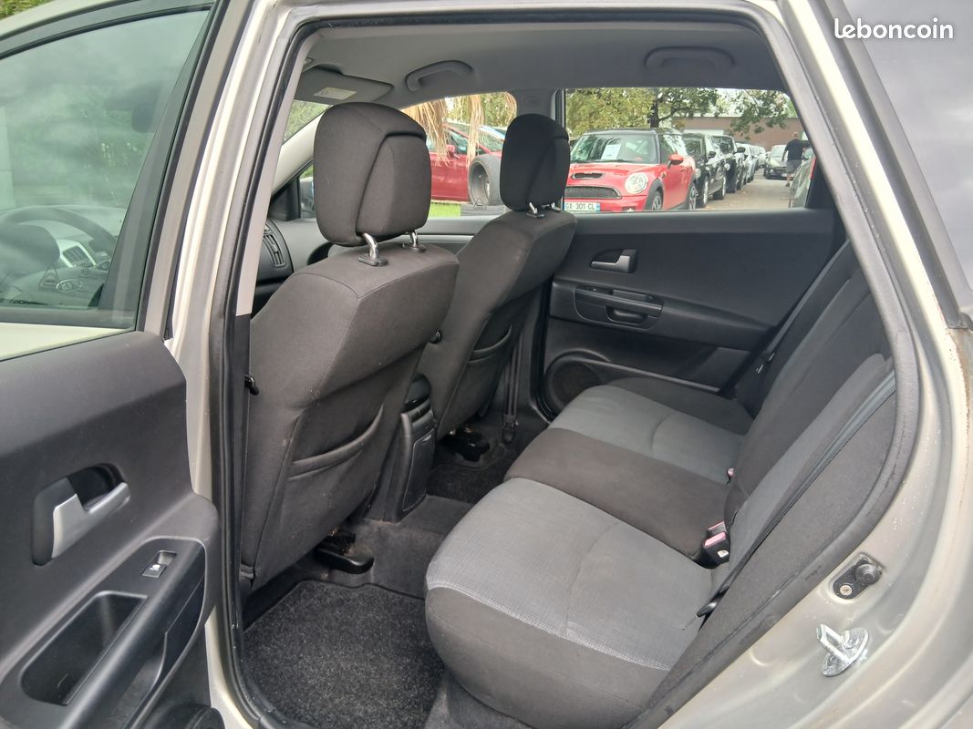 Kia ceed 1.6l crdi 115 active (image 8)