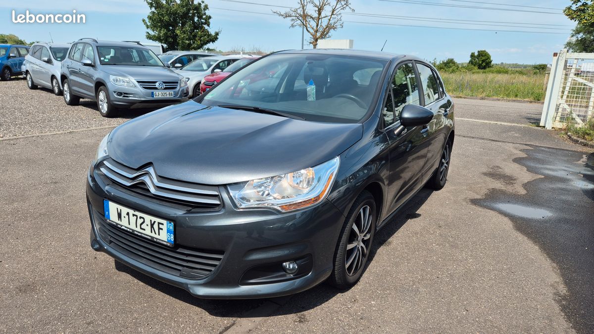 CITROEN C4 1.6 VTi 120ch Confort (image 1)