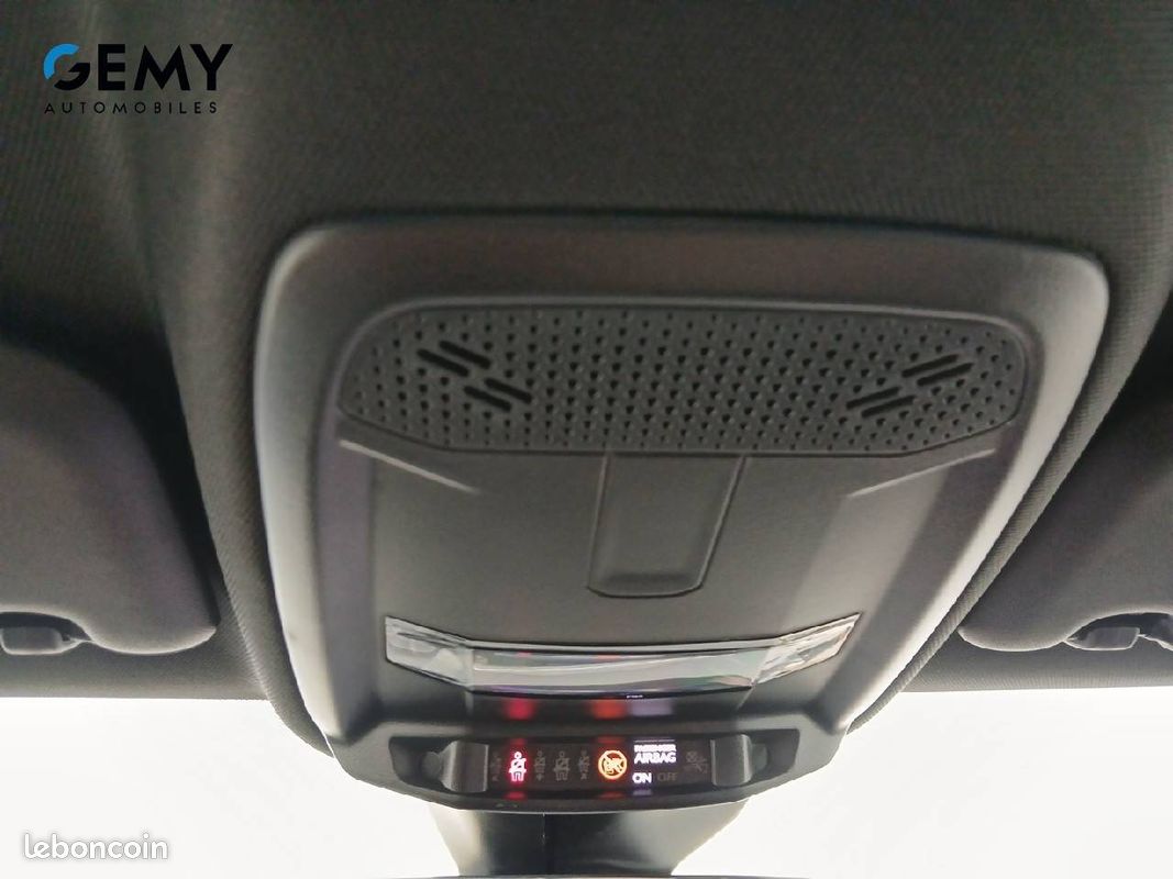 PEUGEOT 208 PureTech 100 S&S BVM6 GT (image 17)