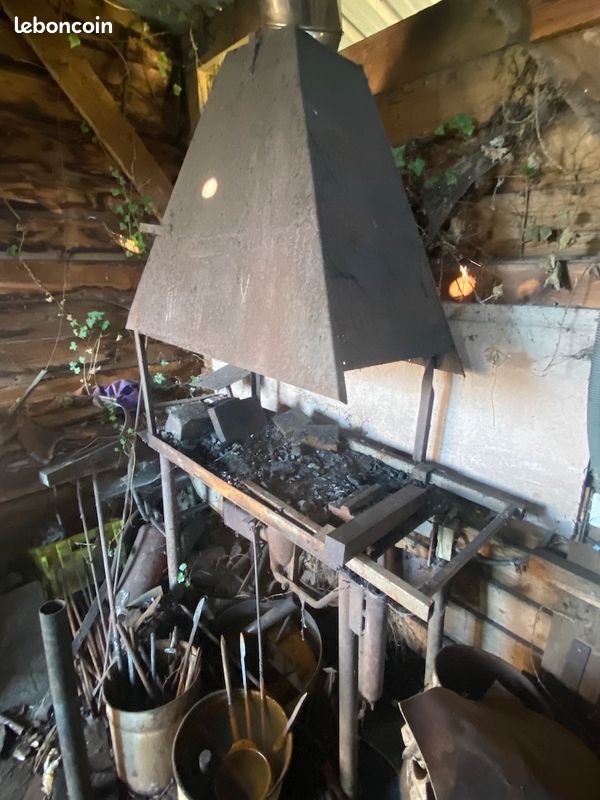 Forge à charbon (image 1)