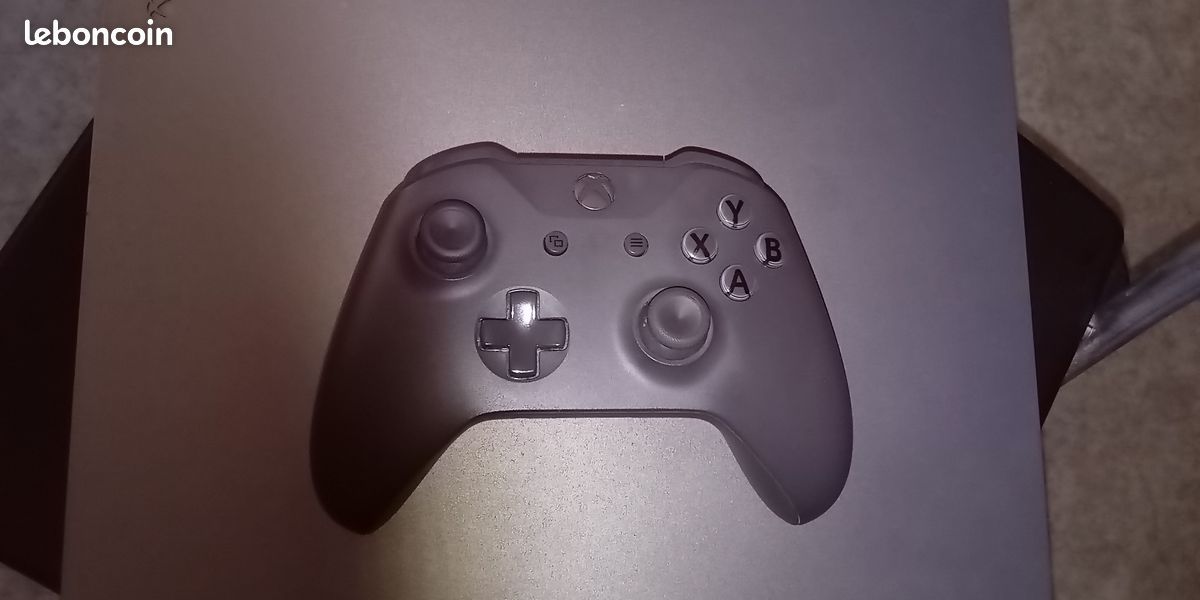 Xbox one x gold (image 1)