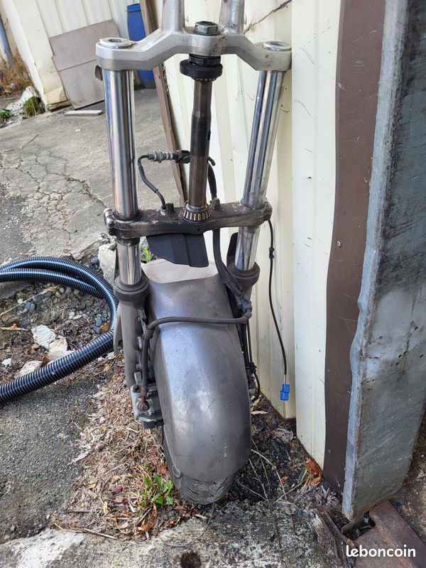 Fourche complete avec roue 650 burgman executive (image 2)