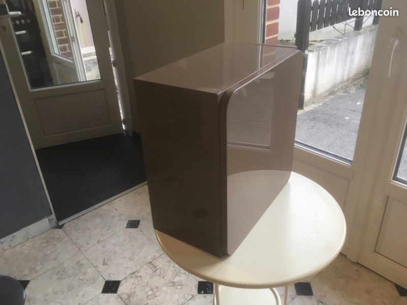 Meuble une porte laquée (image 3)
