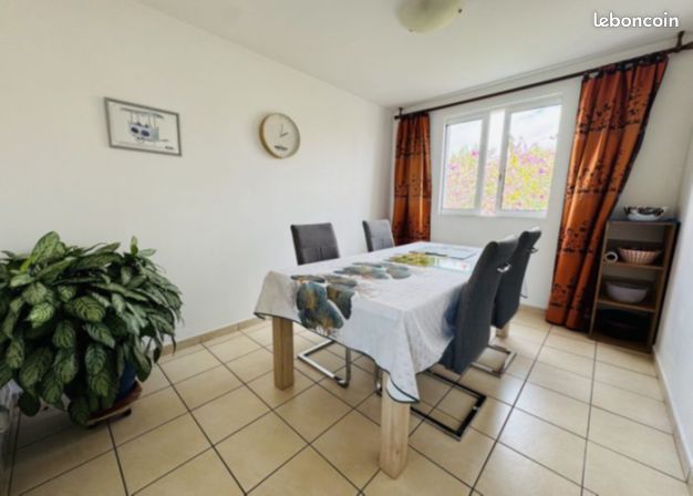 Appartement 5 pièces 77 m² · à Le Tampon · 77 m² · 240 000 €