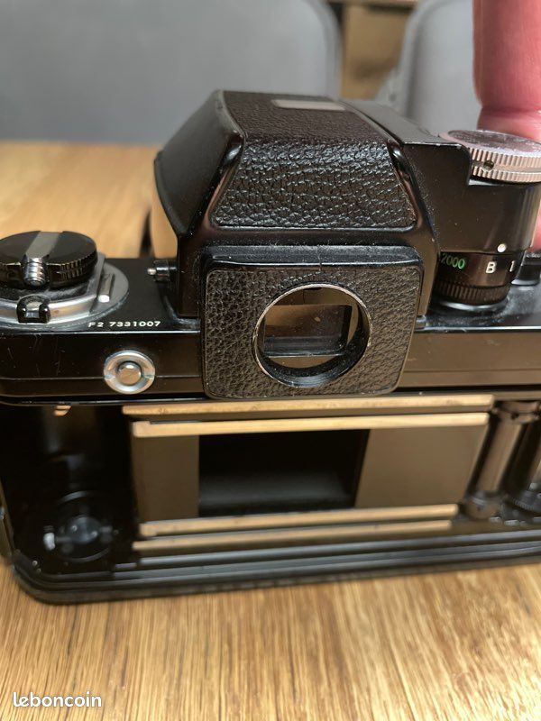 Nikon F2 Photomic S – Appareil Photo Reflex Argentique Noir Avec Objectif Nikkor 50mm – Occasion état Superbe