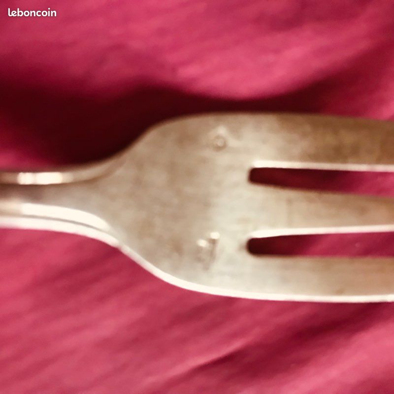 Douze Petites fourchettes en argent (image 7)