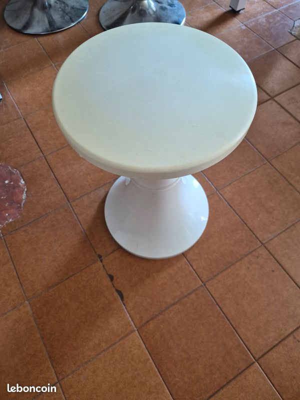 Tabouret vintage (image 1)