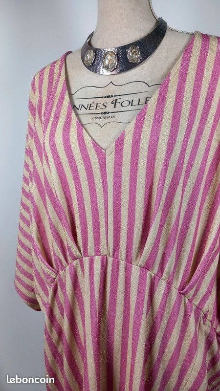 Magnifique robe à rayures rose à paillettes de chez Kiabi taille