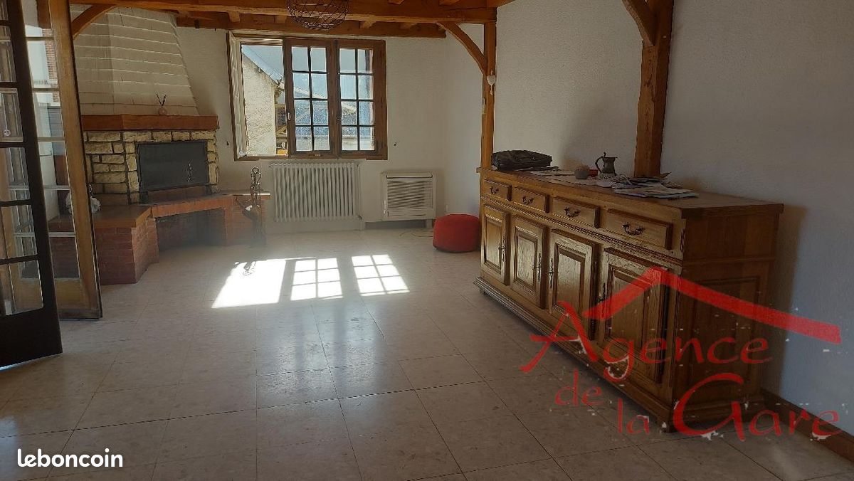 Maison 5 pièces 104 m² · à Pleurs · 104 m² · 125 000 €