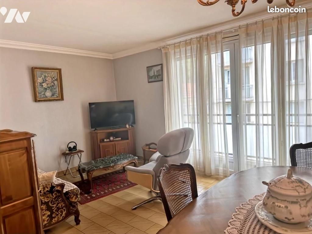 Appartement 5 pièces 80 m² · à Saint-Chamond · 80 m² · 116 000 €