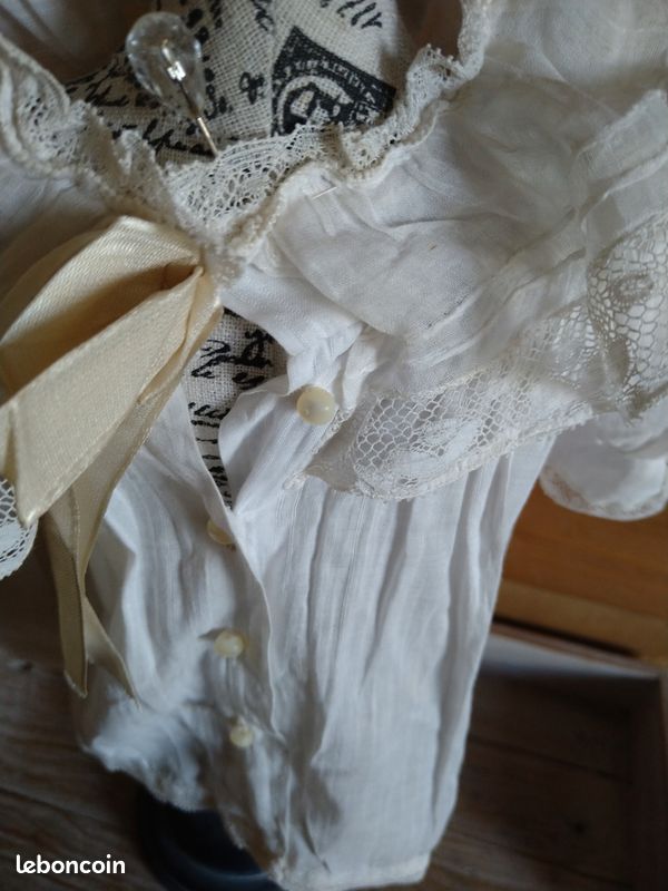 Très jolie robe ancienne d'une poupée de porcelaine , STEINER , SFBJ autres