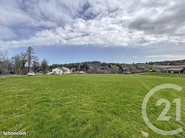Terrain 1 000 m² Saint Jeures