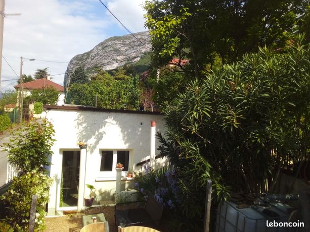 Maisonnette a louer +jardin