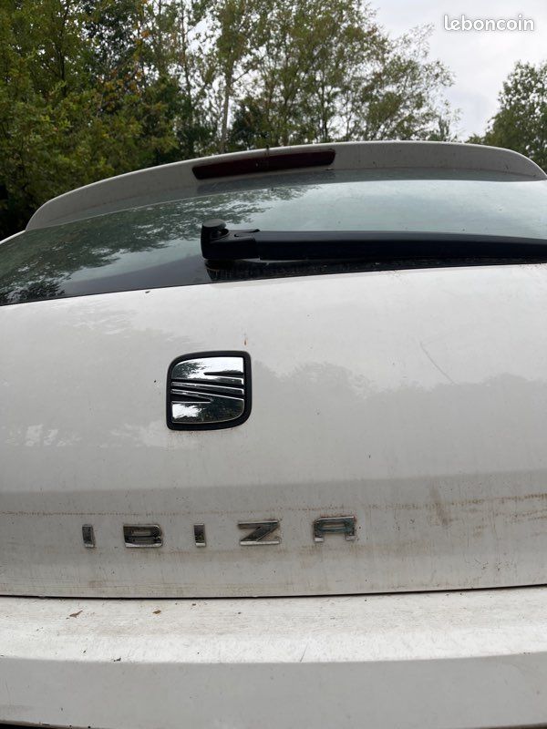 Seat Ibiza pour pièce (image 1)