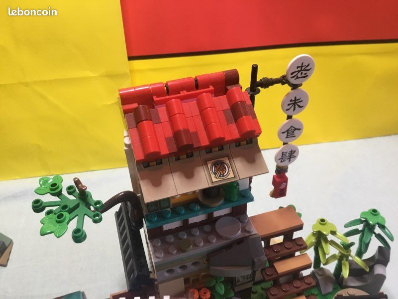 PAS D’ENVOI LEGO MONKIE KID 80044 MONKIE KID’S TEAM HIDEOUT complet avec boîte et plan plus pièces détachées supplémentaires (image 8)