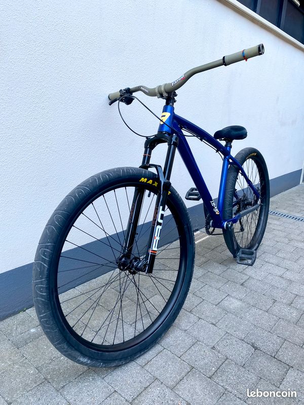 Lucky Mafia Bottom Bracket Mafiabike Lucky STB Red Medium Dewitt