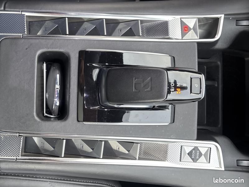 Ds DS 7 Crossback E-TENSE 4x4 300ch Grand Chic / TOIT OUVRANT / HIFI FOCAL / COFFRE ELECTRIQUE (image 26)
