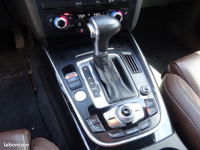 Audi Q5 3.0 V6 TDI 245CH FAP S LINE QUATTRO S TRONIC 7 (image 28)