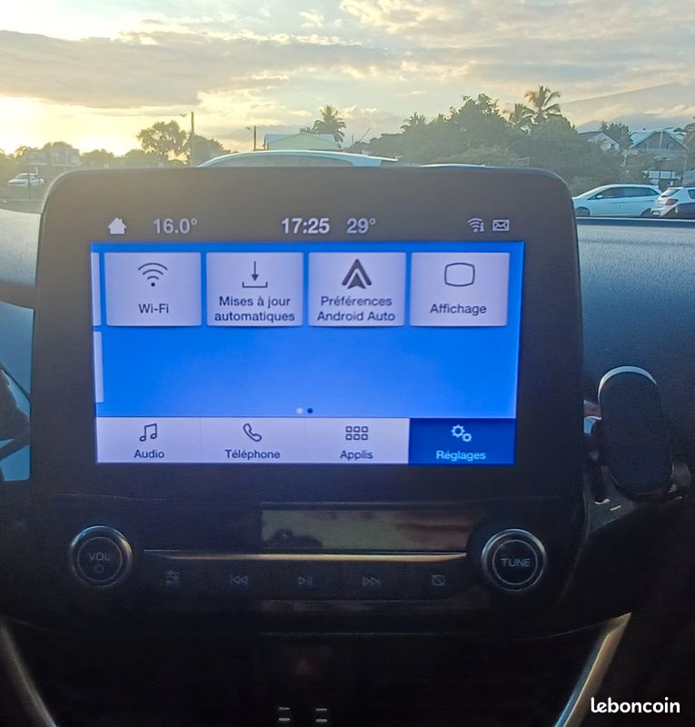 Ford fiesta 1.0l scti 125 ch mhev hybrid st line + radar de recul (image 14)