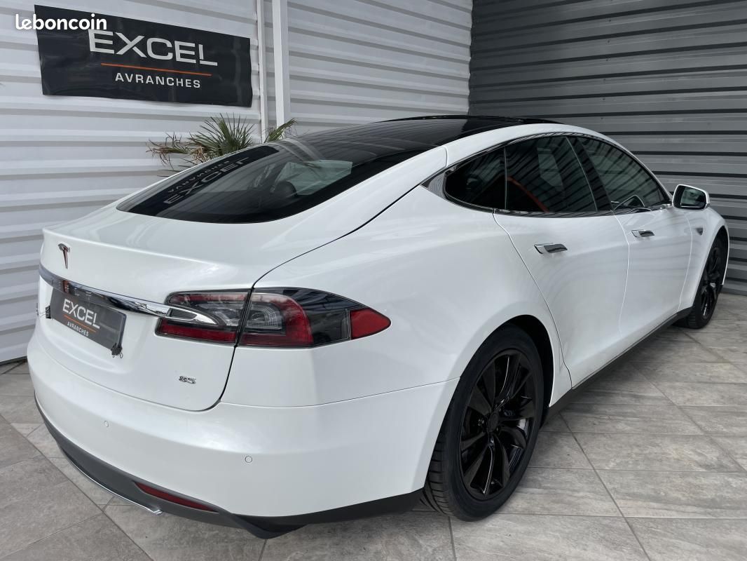 Tesla Model S 85 (image 3)