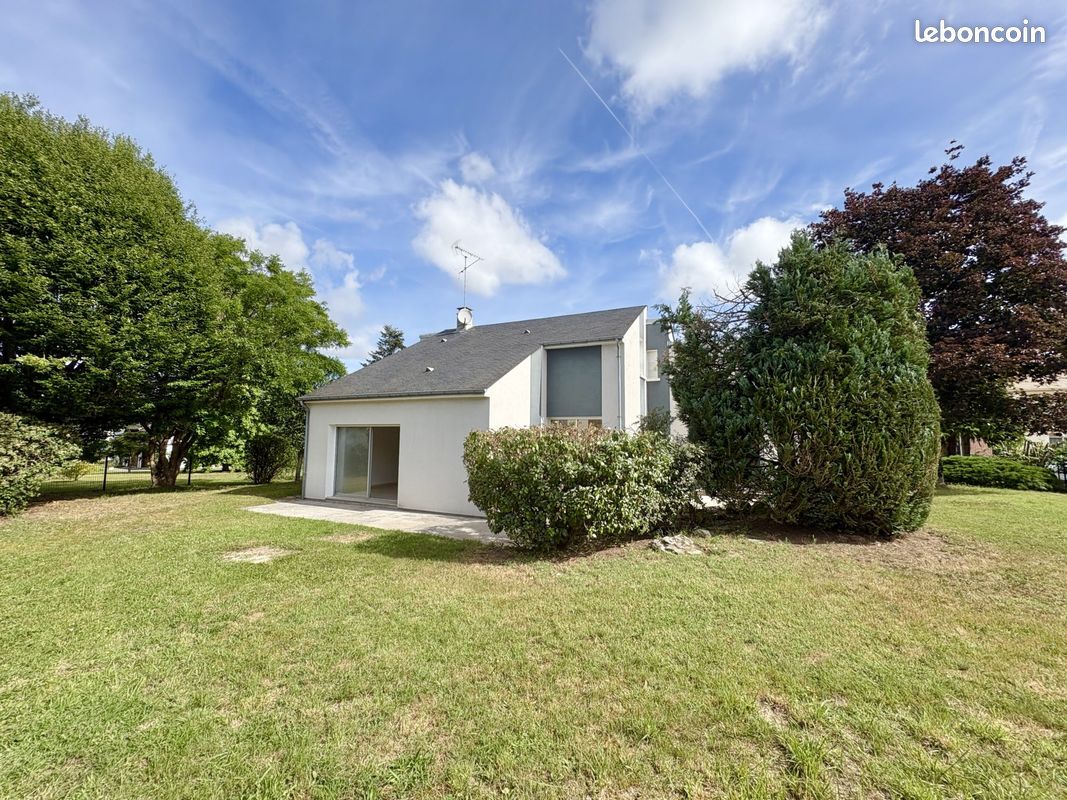 Maison 6 pièces 141 m² · à Saint-Cyr-en-Val · 141 m² · 299 900 €