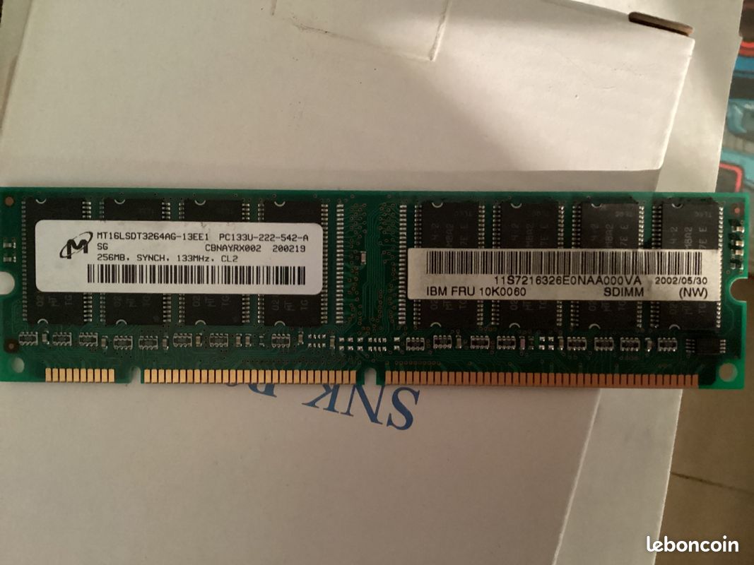 Mémoire RAM 256MB PC133 (image 1)