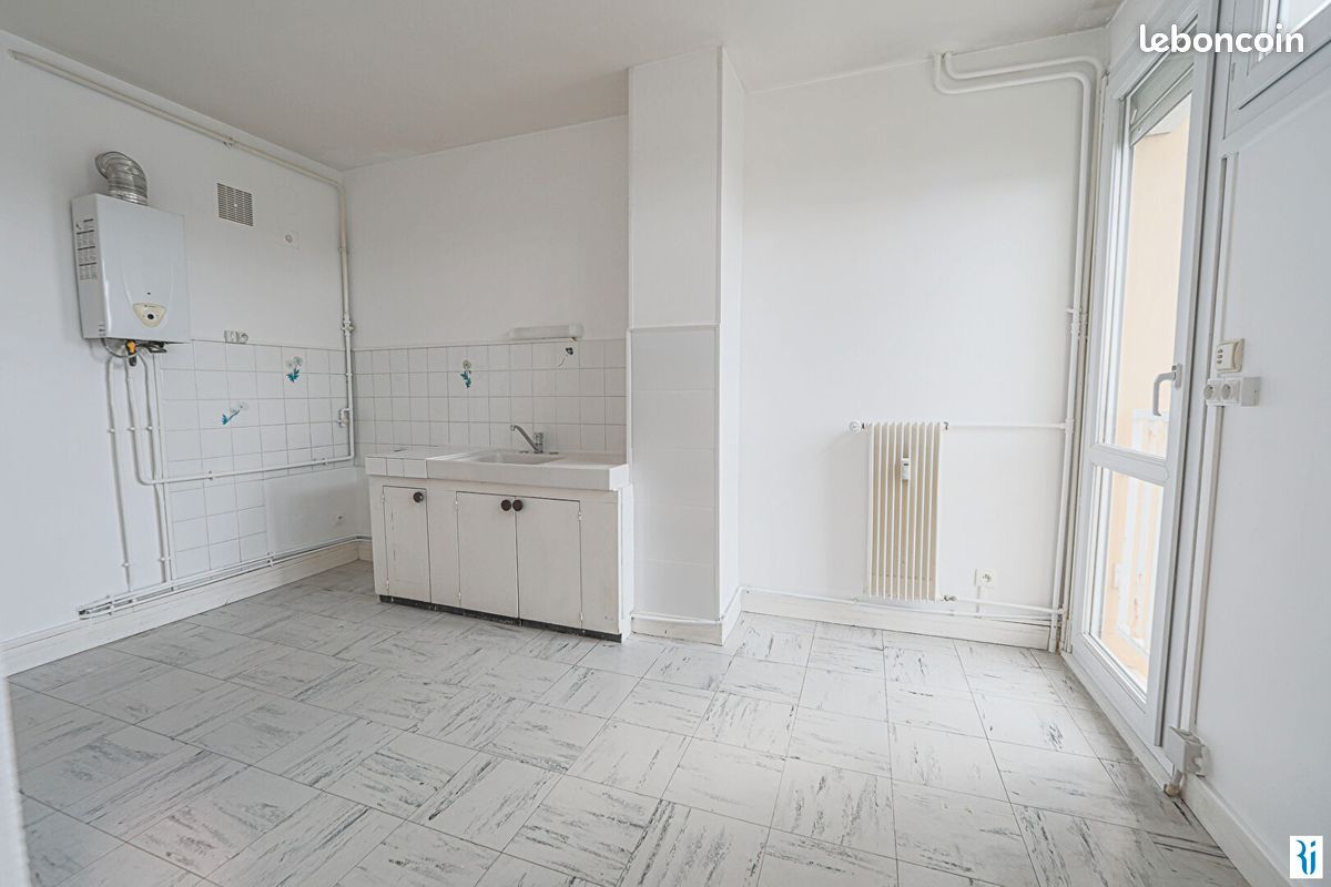 Appartement 1 pièce 40 m² · à Bihorel · 40 m² · 470 €