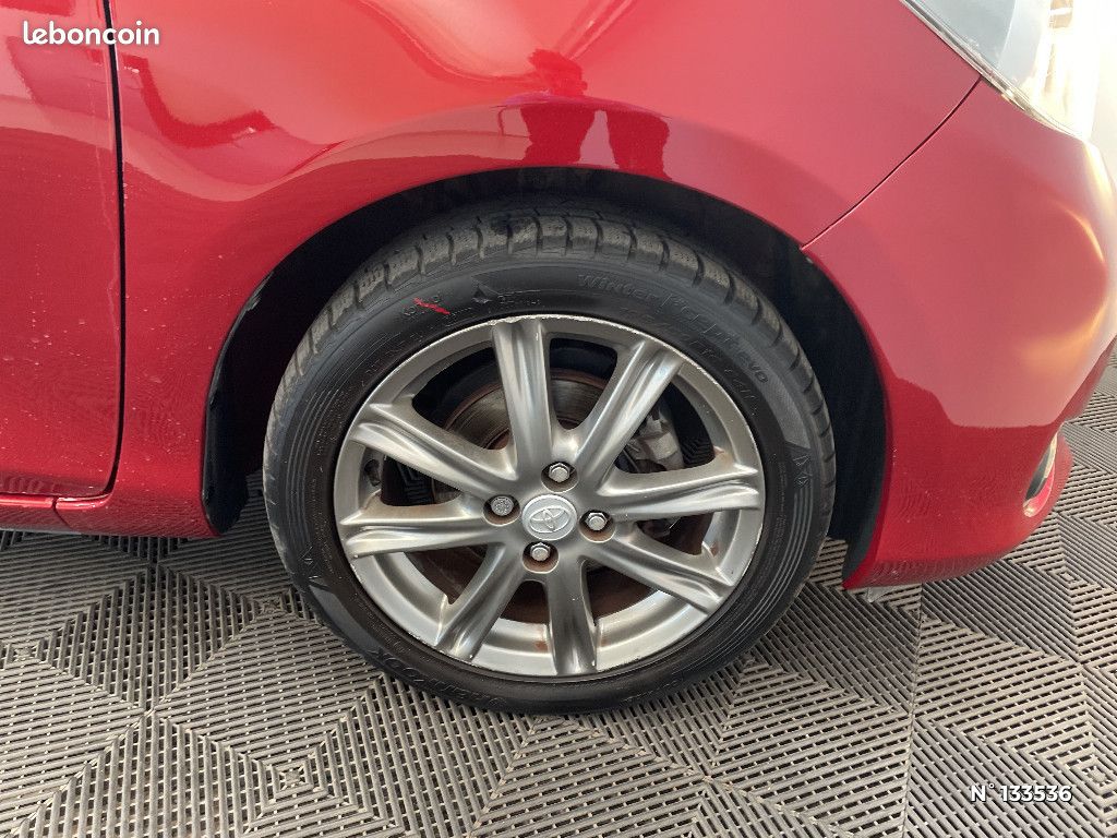 Toyota Yaris 100 VVT-i Style CVT (image 8)