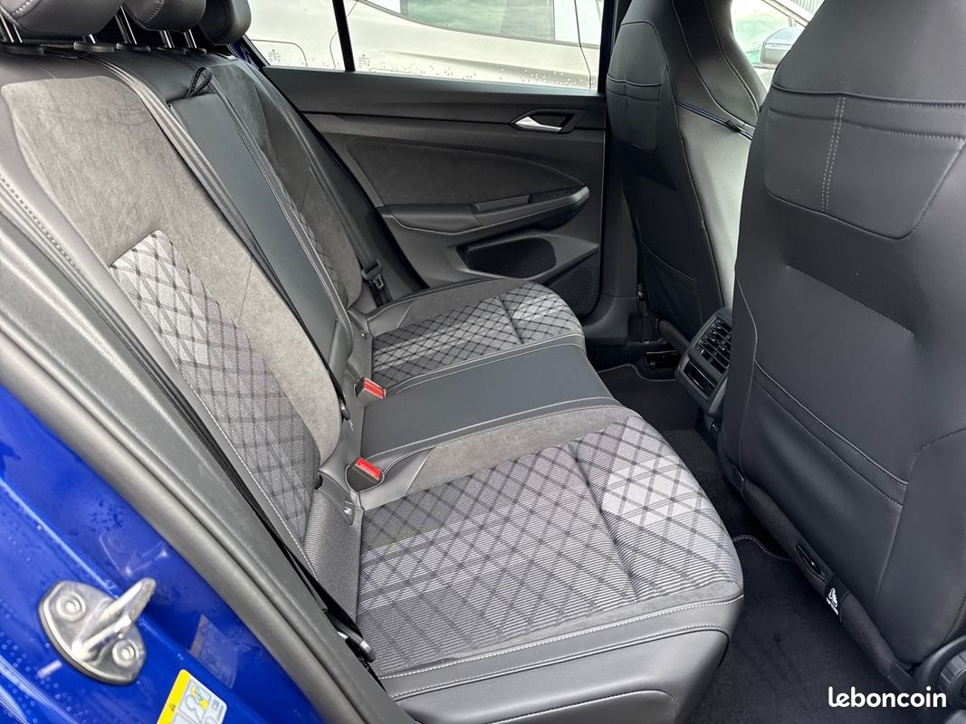 VOLKSWAGEN Golf 1.5 eTSI EVO2 150 DSG7 R-Line Edition (image 27)