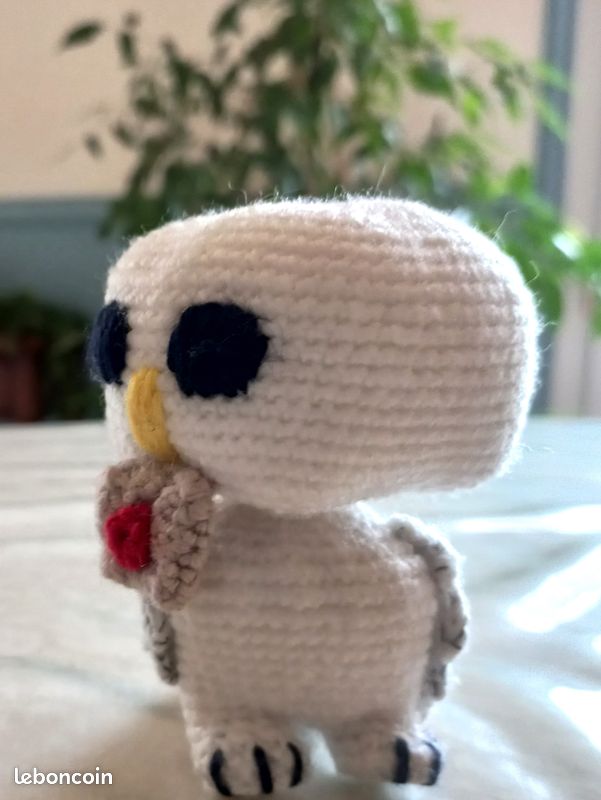 Amigurumi doudou Pop chouette Edwidge d'Harry Potter avec tête pivotante fait main au crochet (image 8)