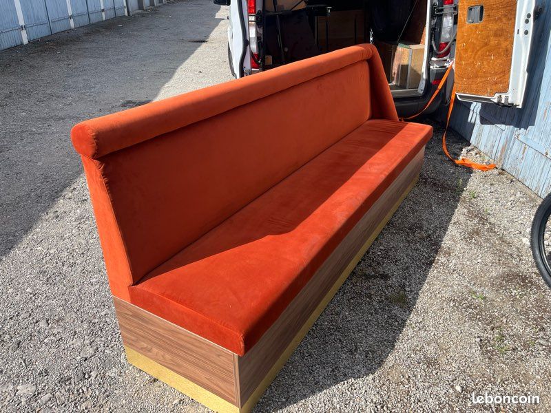 Grande banquette ou canapé droit (image 1)