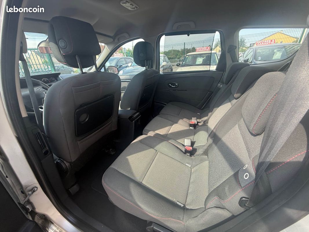 Renault grand scenic 3 phase 2 1.6 dci - 130cv 16v turbo 7 places 2012 (image 19)
