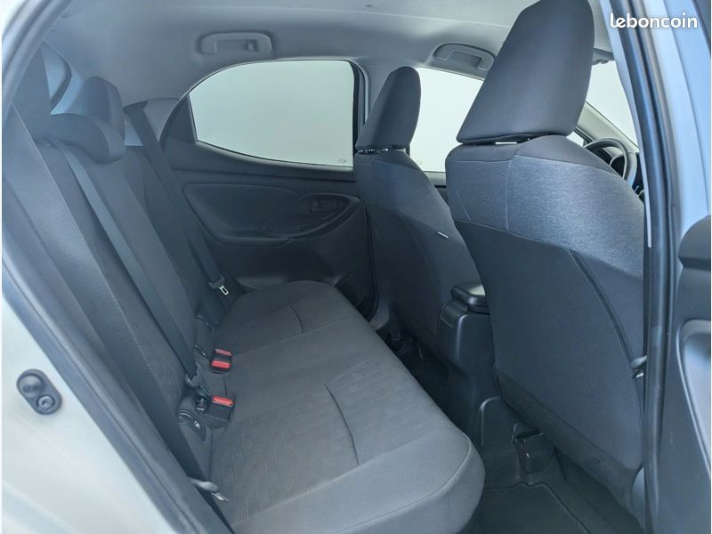Toyota Yaris Hybride 116h Design MY25 (image 11)
