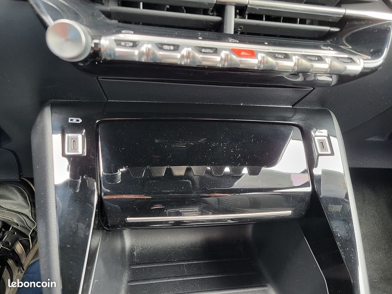 Peugeot 2008 1.2I HYBRID - 136 BV E-DCS6 ALLURE (image 5)