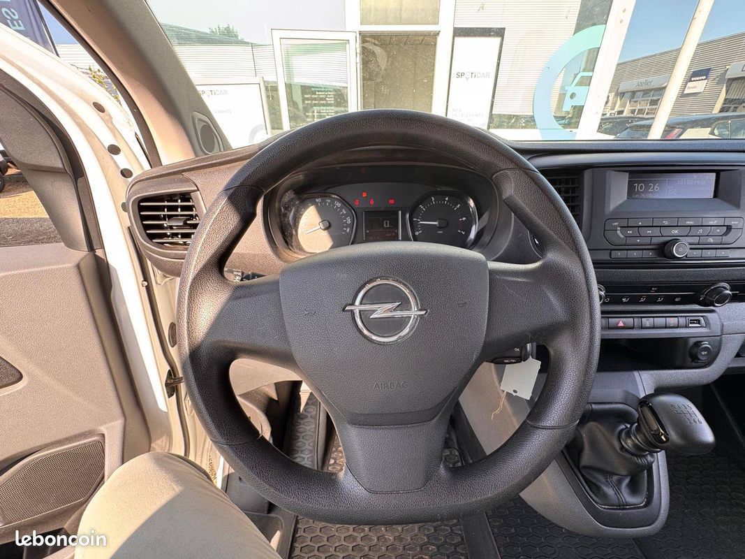 Opel vivaro fgn l1 1.5 diesel 120 ch pack clim (image 17)