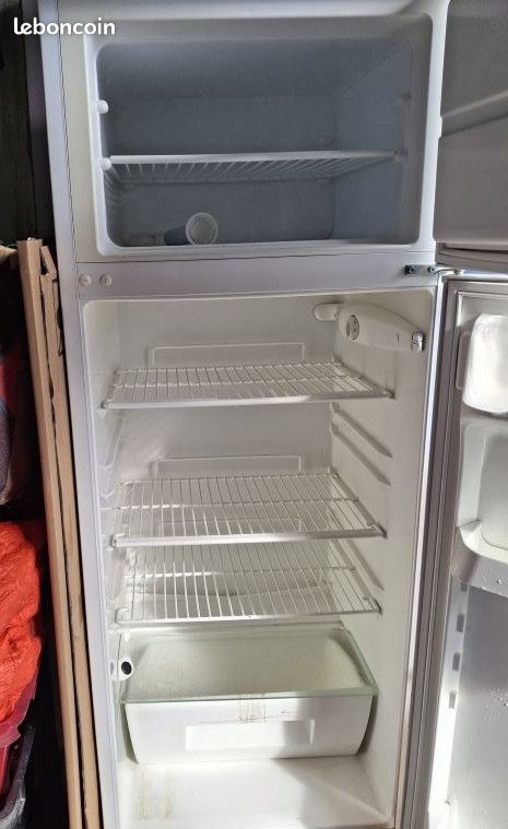 Frigo Compact FAR 93 Litres Blanc - Modèle RT924W - Hauteur 85 Cm - Neuf