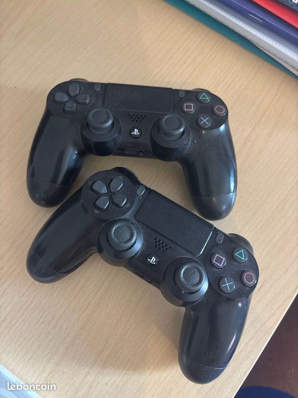 2 manettes ps4 (image 1)