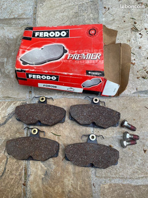 Jeu de 4 plaquettes de frein FERODO - FDB398 (image 1)