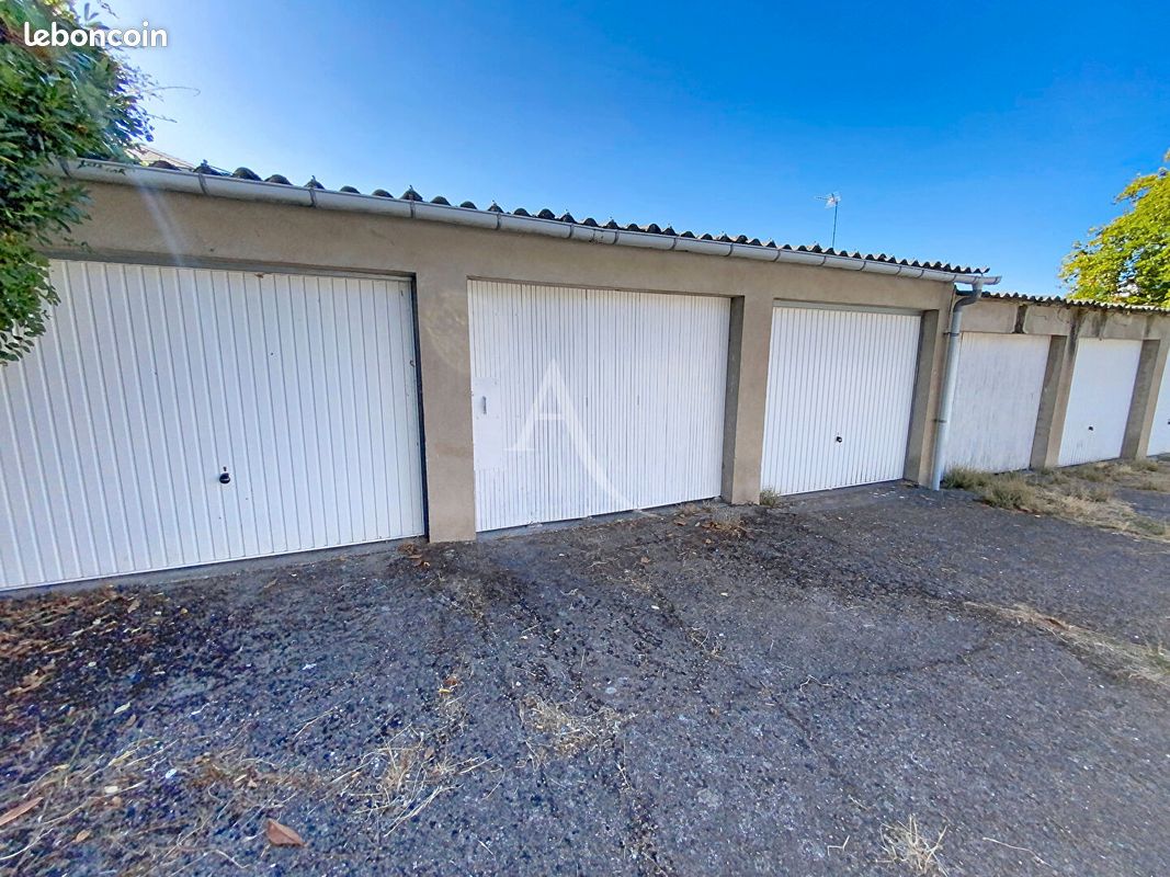 Parking 16 m² · à Angers · 16 m² · 20 060 €