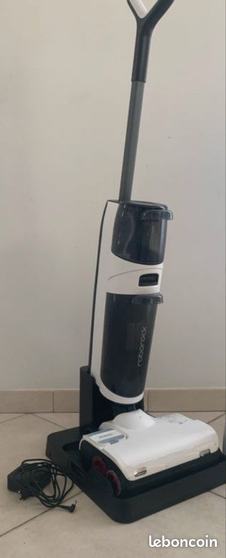 Vend balai aspirateur Roborock dyad pro (image 1)