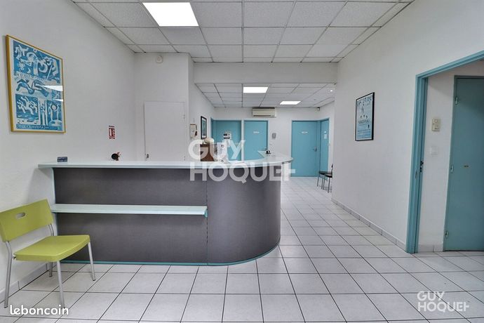 https://img.leboncoin.fr/api/v1/lbcpb1/images/28/3f/a7/283fa798918ae288dd7fbc23ba302e9677bbf590.jpg?rule=ad-image