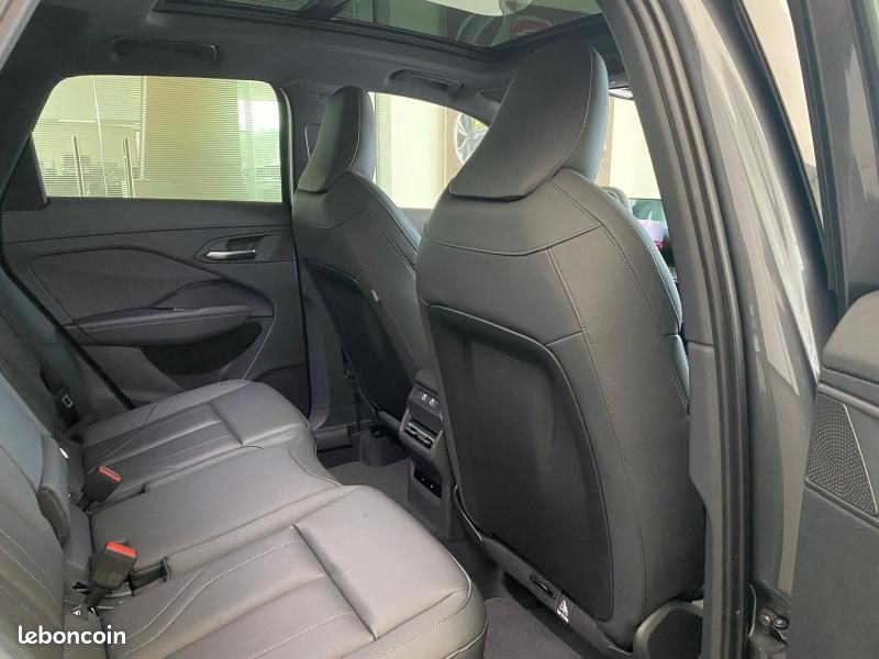 Audi Q3 1.5 e-hybrid 272ch S line S tronic 6 (image 21)