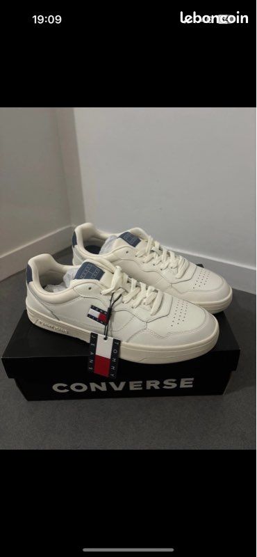 Basket Tommy jeans taille 44 Chaussures