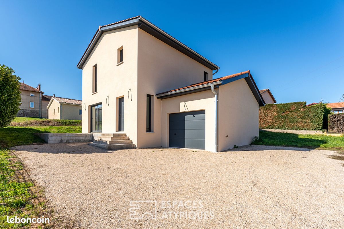 Maison 5 pièces 131 m² · à Saint-Étienne-la-Varenne · 131 m² · 459 000 €