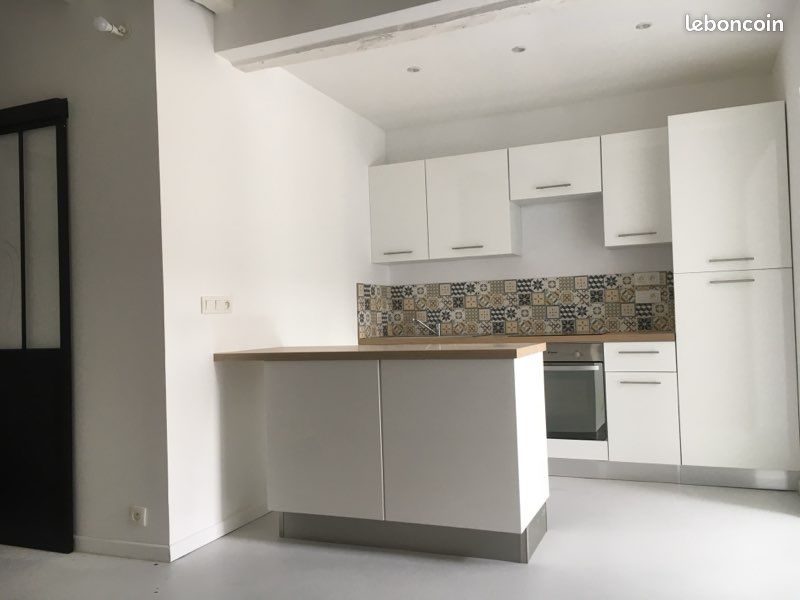 Maison 5 pièces 95 m² · à Saint-Porchaire · 95 m² · 820 €