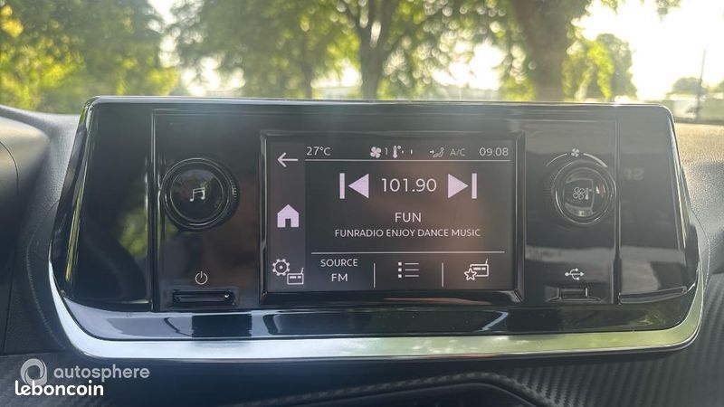 Peugeot 208 1.2 PureTech 75ch S&S Like (image 18)