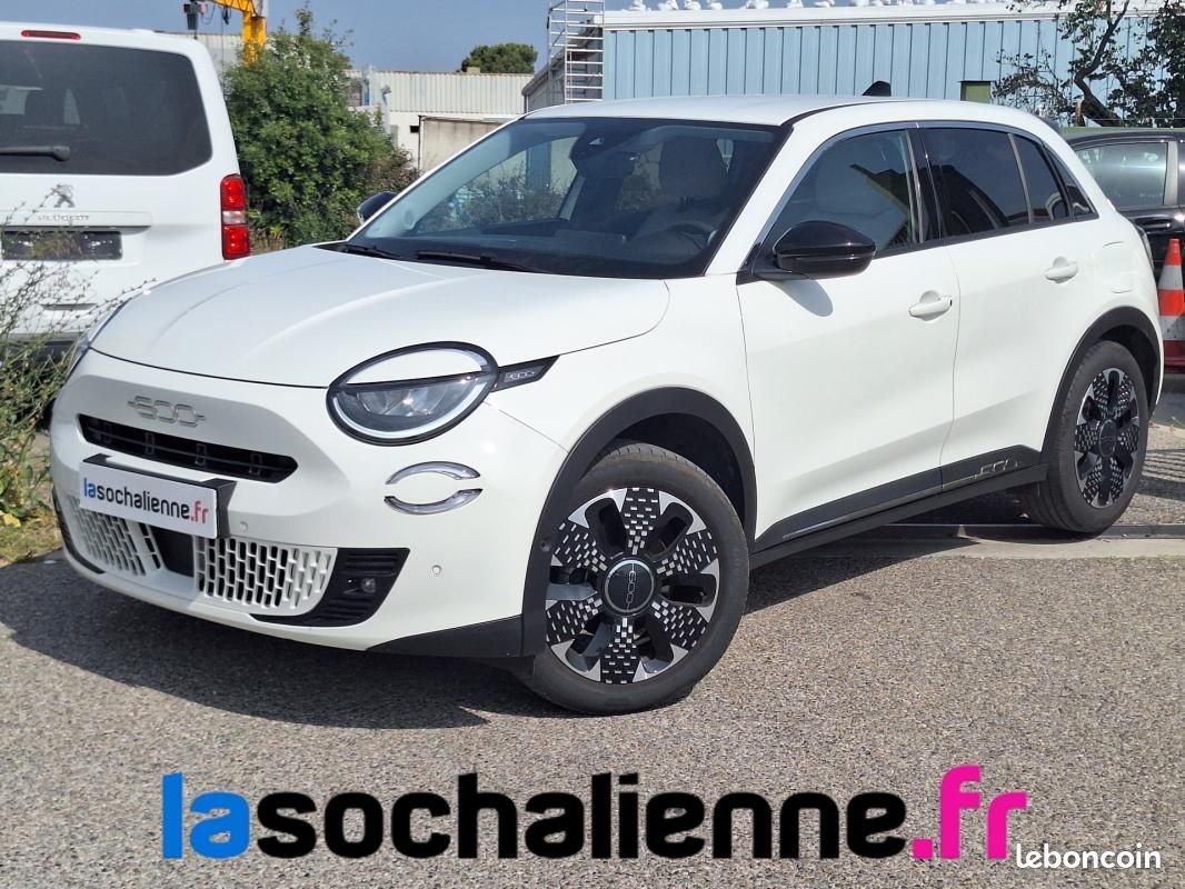 Fiat 600 1.2 Hybrid 100ch DCT6 La Prima (image 1)