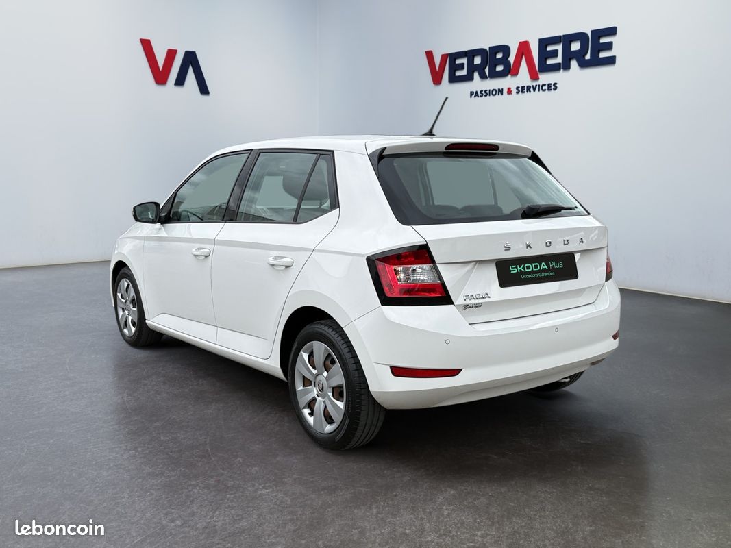 SKODA Fabia 1.0 MPI 60 ch BVM5 Business (image 3)