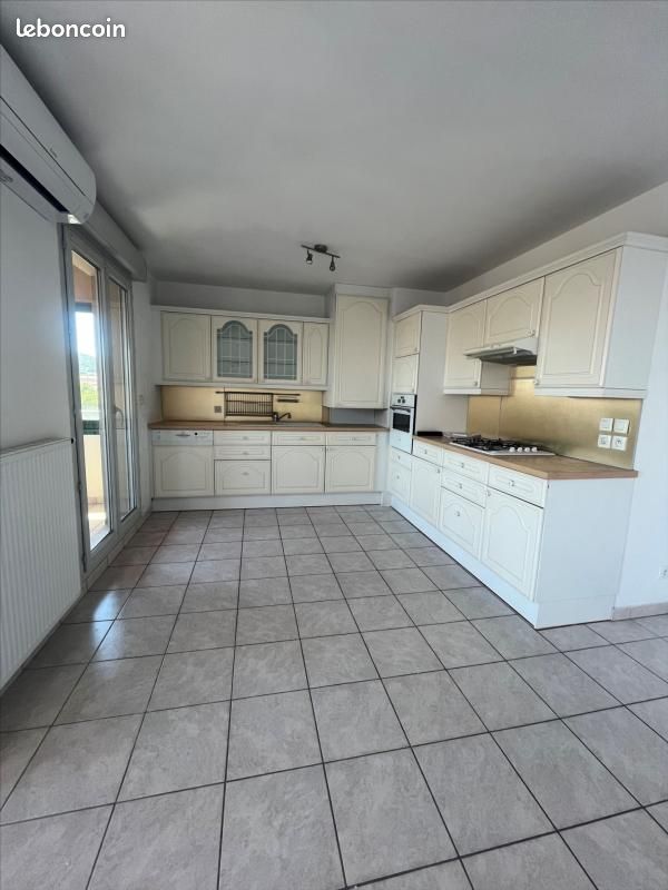Appartement 4 pièces 84 m² · à Brindas · 84 m² · 1 146 €/mois